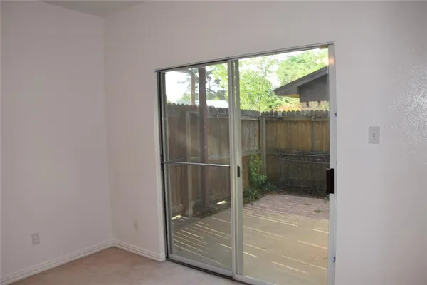 $2,150 | 4208 Blossom Trail, Arlington, TX 76016