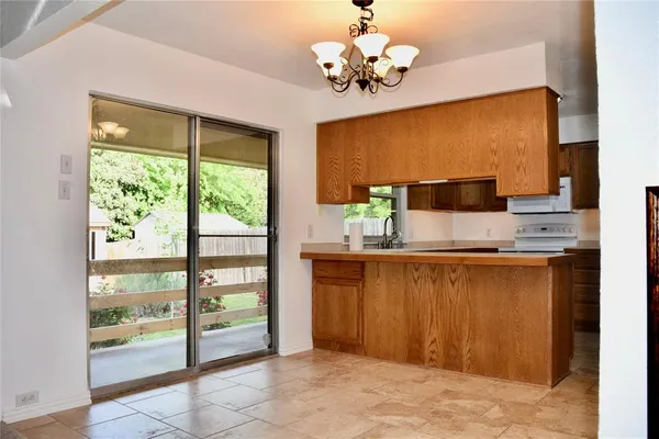 $2,150 | 4208 Blossom Trail, Arlington, TX 76016