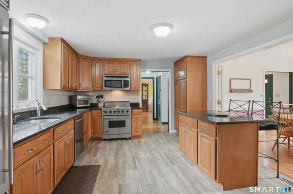 $639,900 | 88 Nob Hill Road, Cheshire, CT 06410