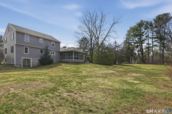 $639,900 | 88 Nob Hill Road, Cheshire, CT 06410