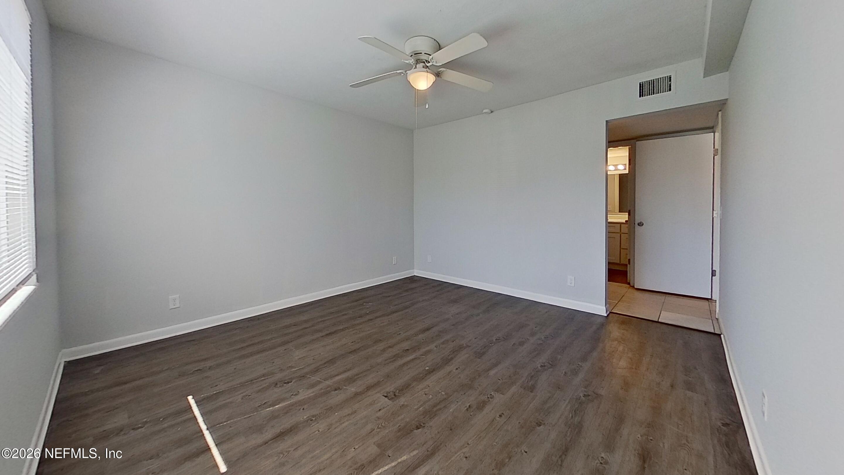 2216 Spring Park Road, Unit 11 Jacksonville, FL 32207 - Photo 12 of 18 Bedroom(315)