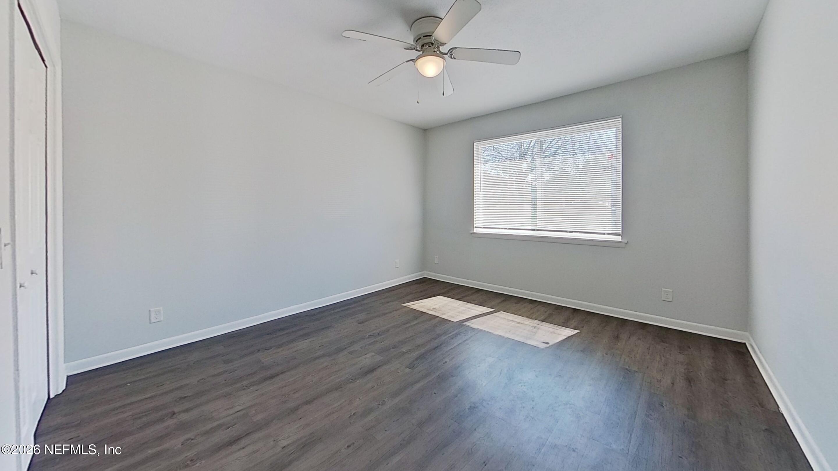 2216 Spring Park Road, Unit 11 Jacksonville, FL 32207 - Photo 16 of 18 Bedroom(318)