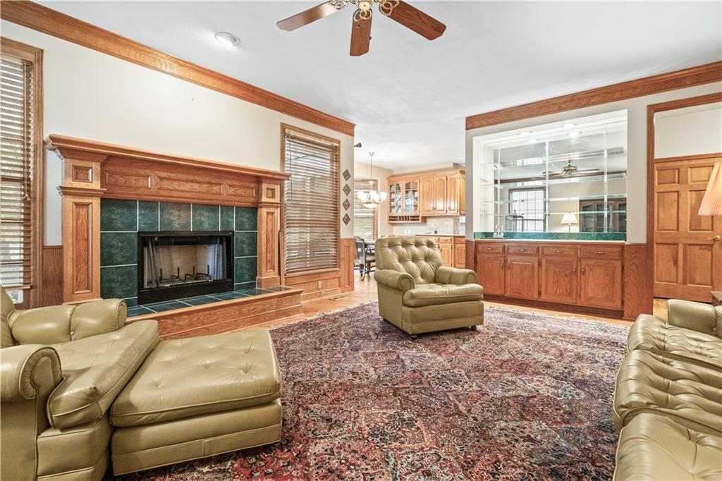 12802 Flint Street Overland Park, KS 66213 - Photo 11 of 56