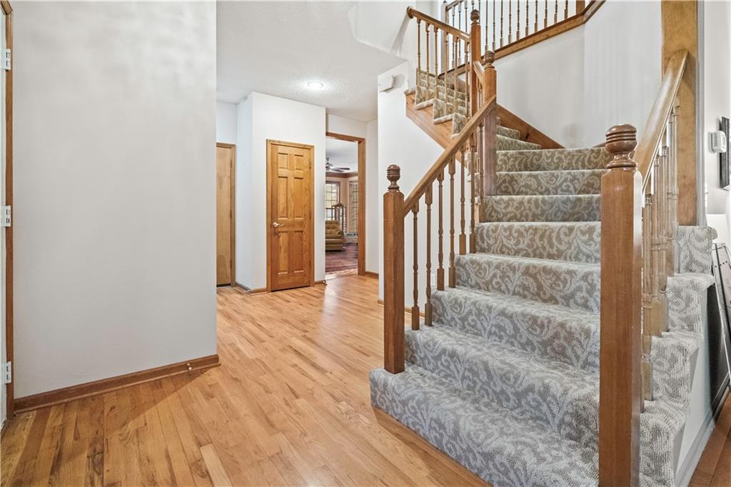 12802 Flint Street Overland Park, KS 66213 - Photo 3 of 56