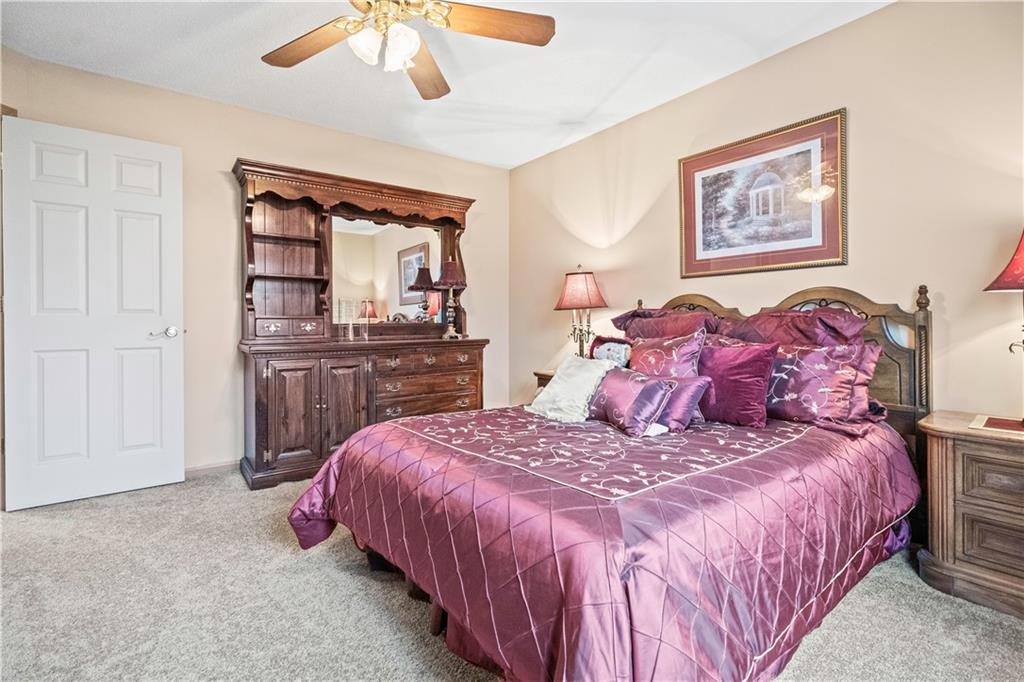 12802 Flint Street Overland Park, KS 66213 - Photo 37 of 56