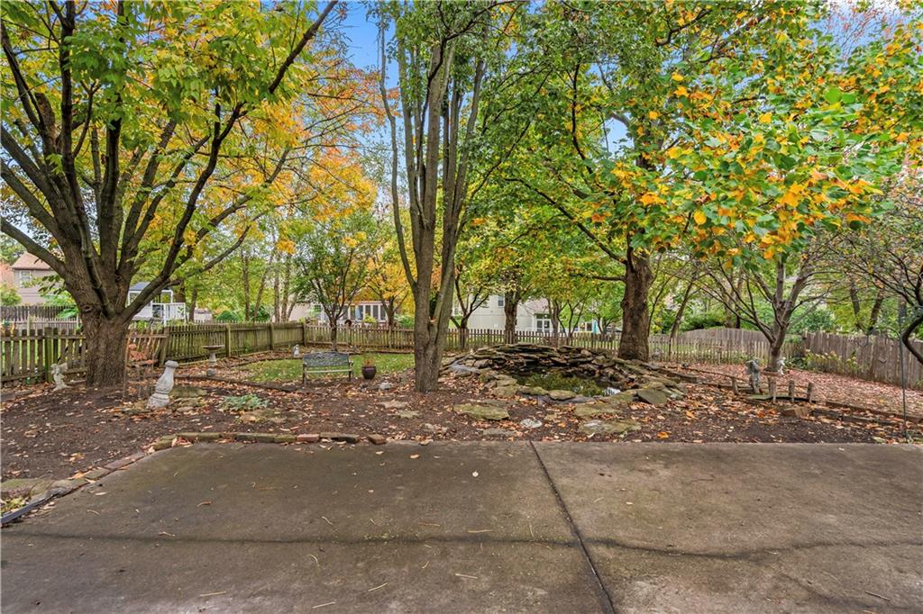 12802 Flint Street Overland Park, KS 66213 - Photo 45 of 56