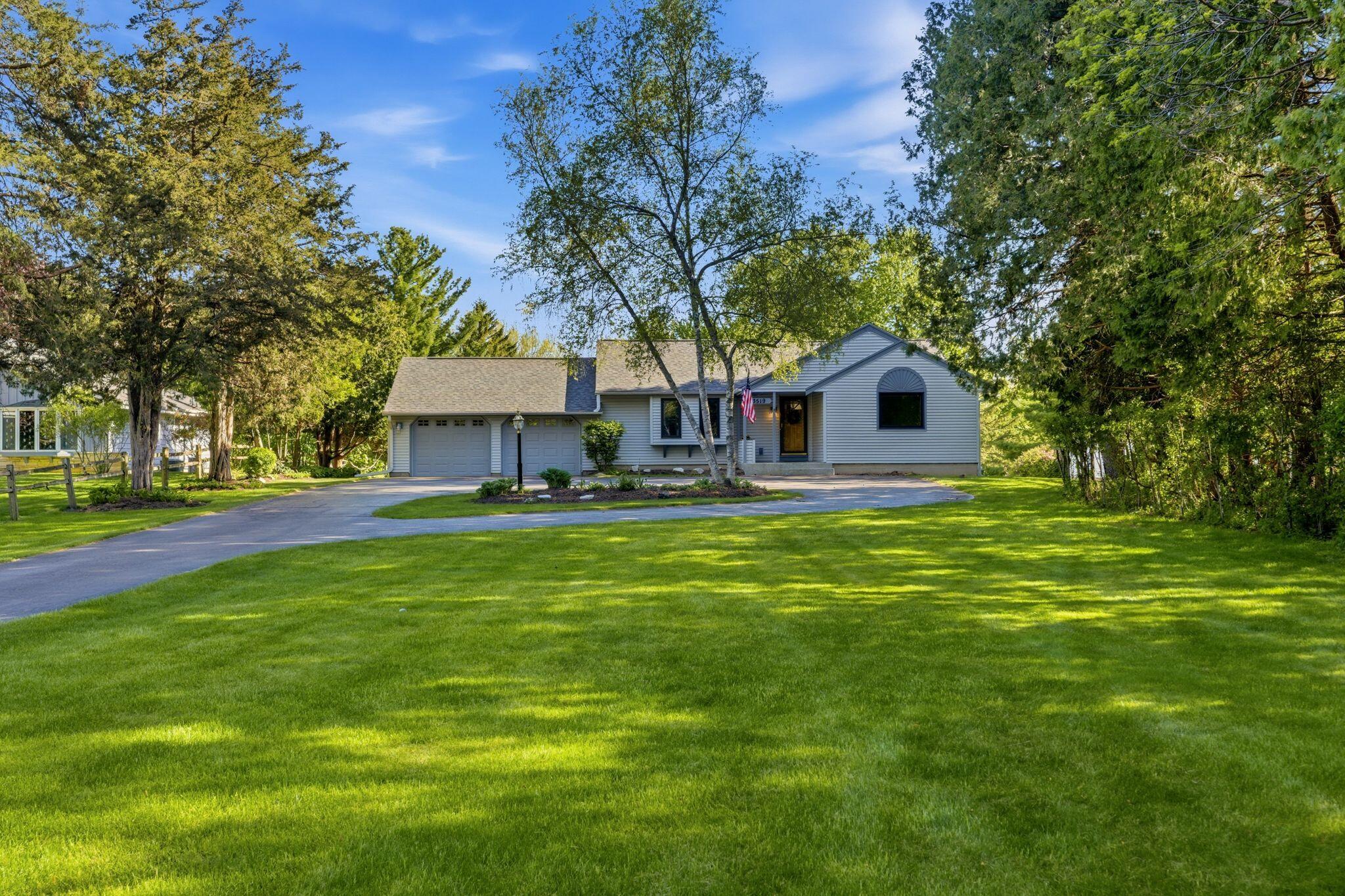 3519 Nagawicka Road Delafield, WI 53029 - Photo 1 of 1 3519 Nagawicka, Hartland - HDR-3