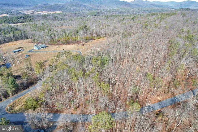 a view of bath room and yard