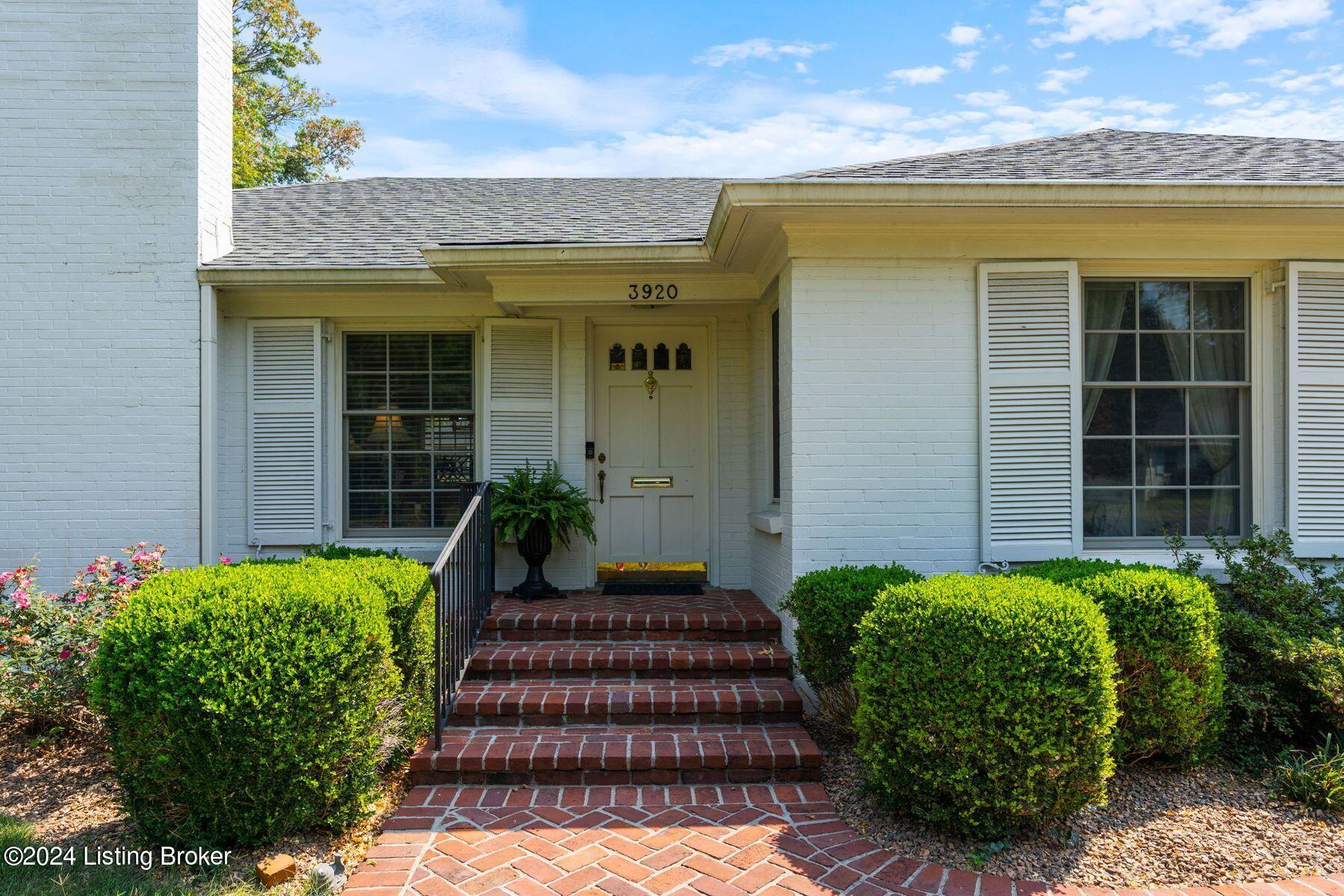 3920 Leland Road Louisville, KY 40207 - Photo 3 of 41 photo_online_003