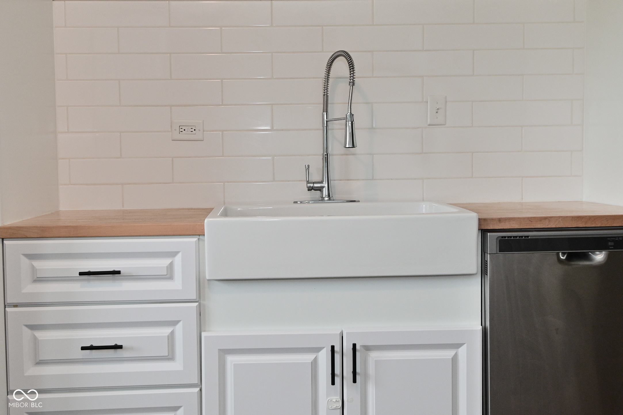 1247 South Runyon Road Greenwood, IN 46143 - Photo 16 of 82