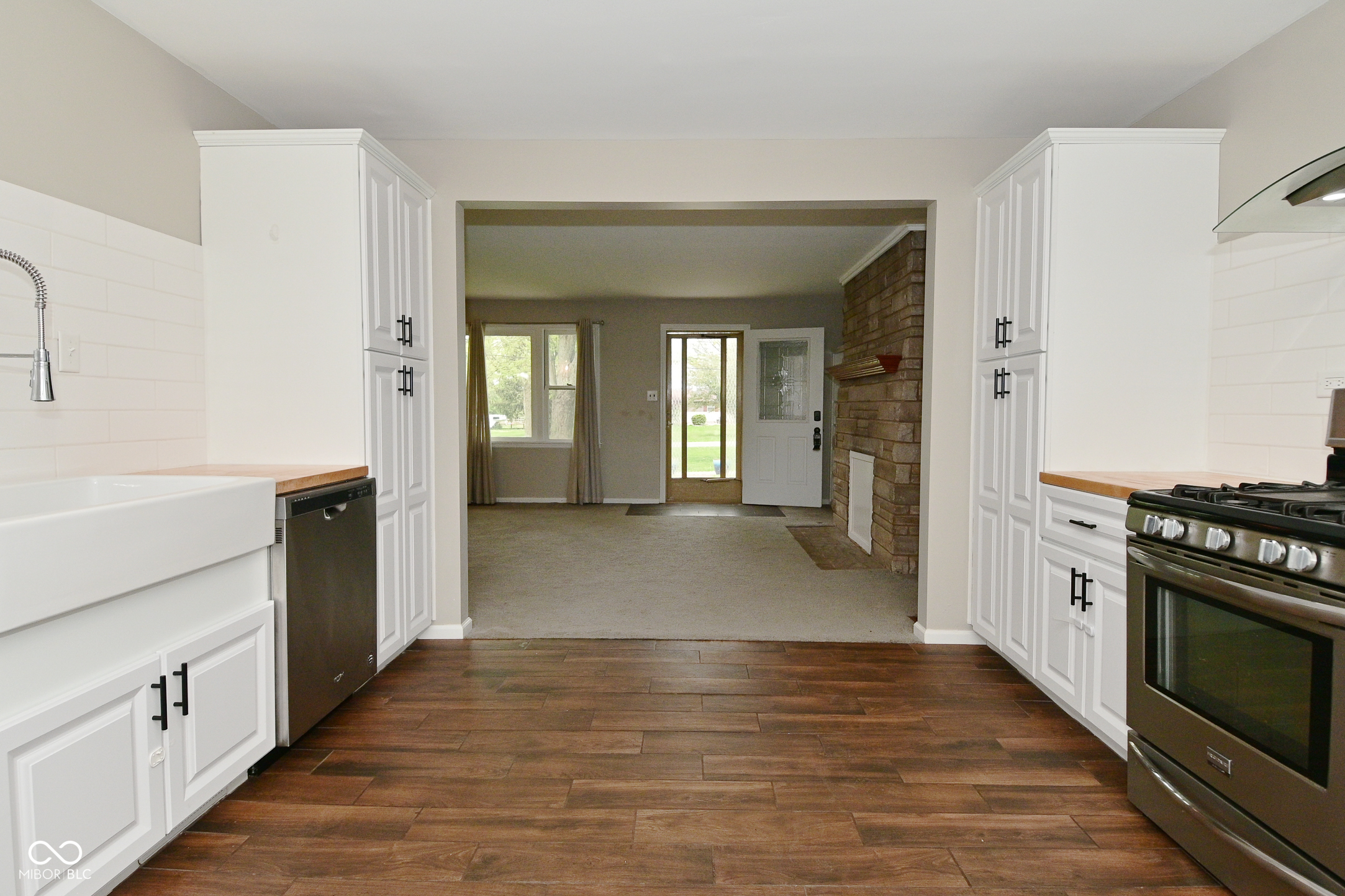 1247 South Runyon Road Greenwood, IN 46143 - Photo 17 of 82