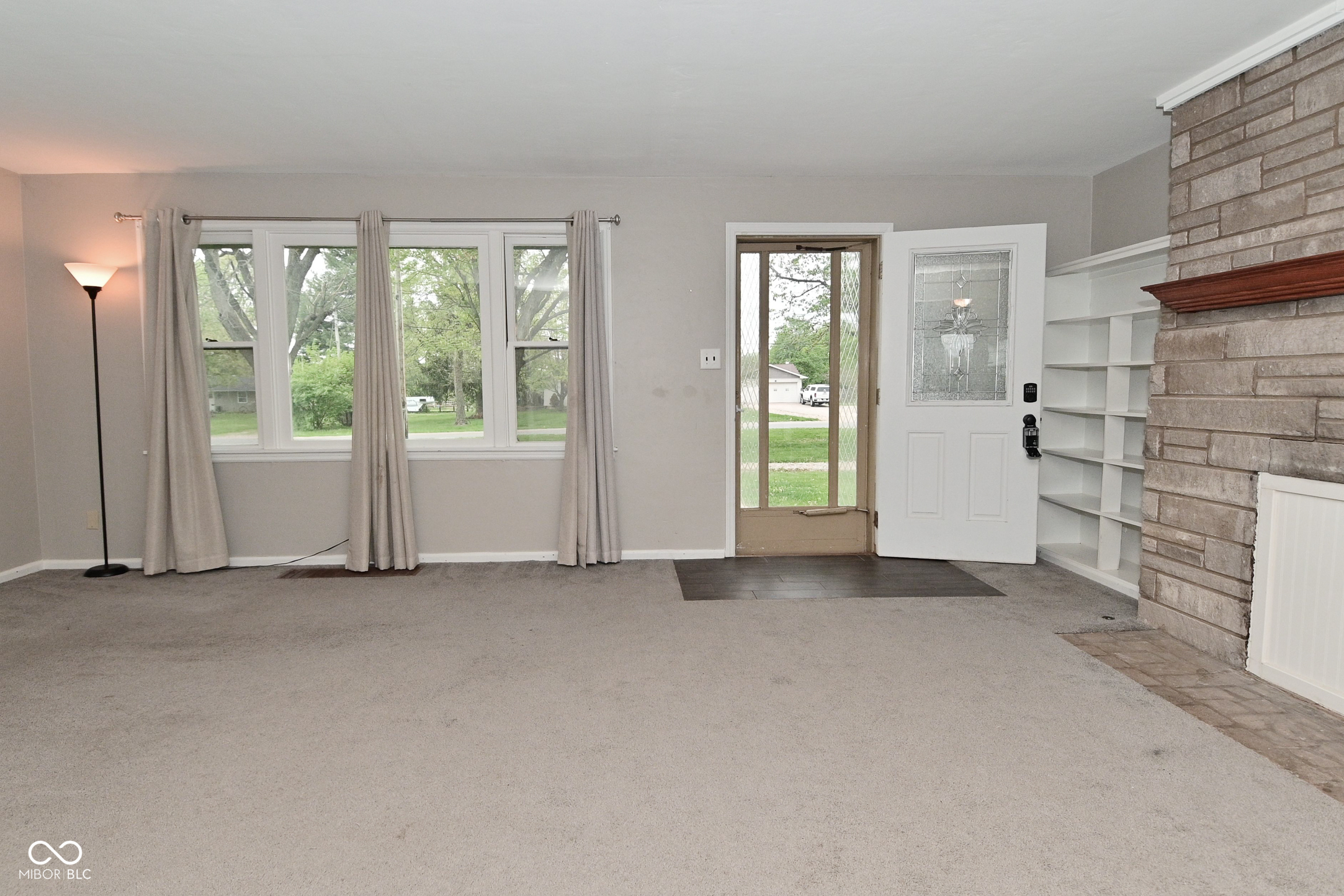 1247 South Runyon Road Greenwood, IN 46143 - Photo 5 of 82