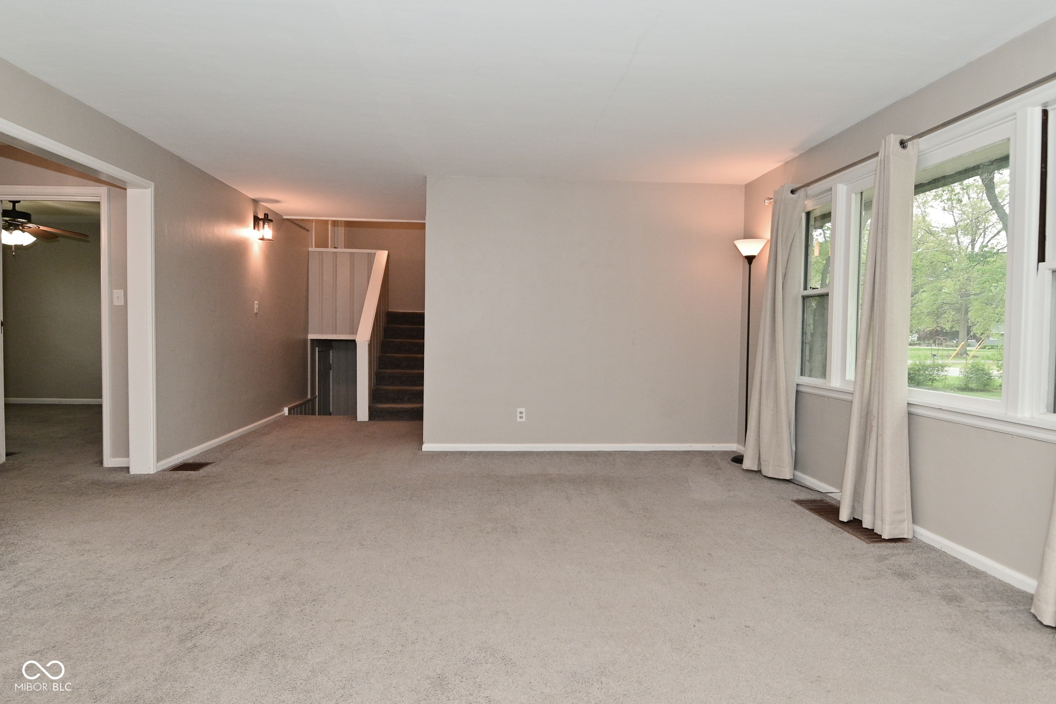 1247 South Runyon Road Greenwood, IN 46143 - Photo 6 of 82