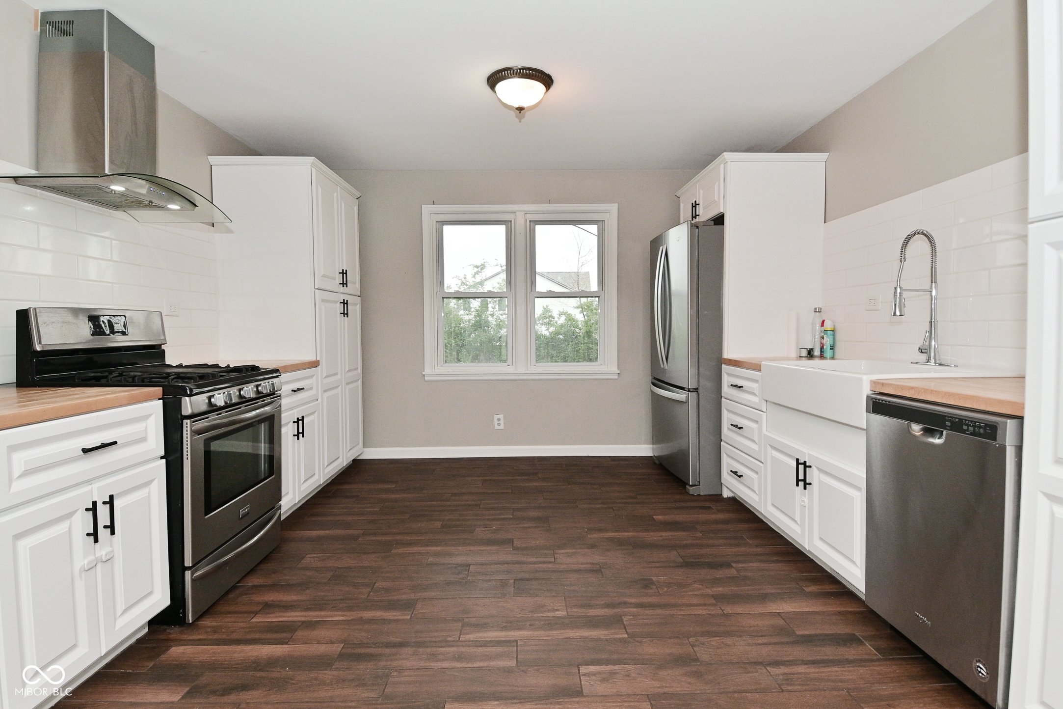 1247 South Runyon Road Greenwood, IN 46143 - Photo 10 of 82