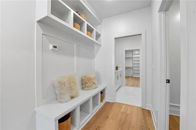 $874,900 | 9815 South Ambrosia Lane, Parkville, MO 64152