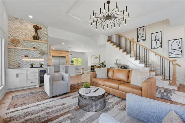 $874,900 | 9815 South Ambrosia Lane, Parkville, MO 64152