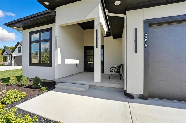 $874,900 | 9815 South Ambrosia Lane, Parkville, MO 64152