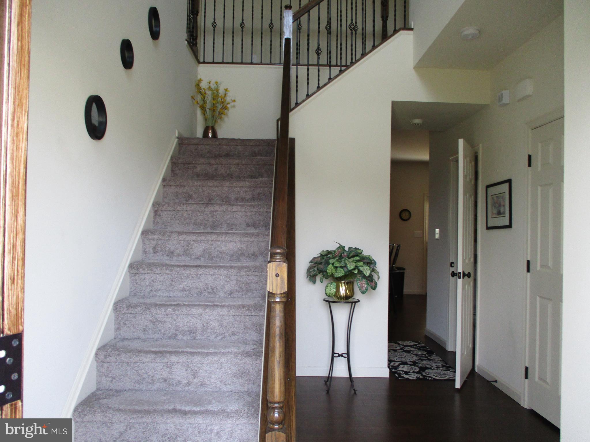 330 Mountain Road York, PA 17402 - Photo 4 of 60 Gallery Image 4