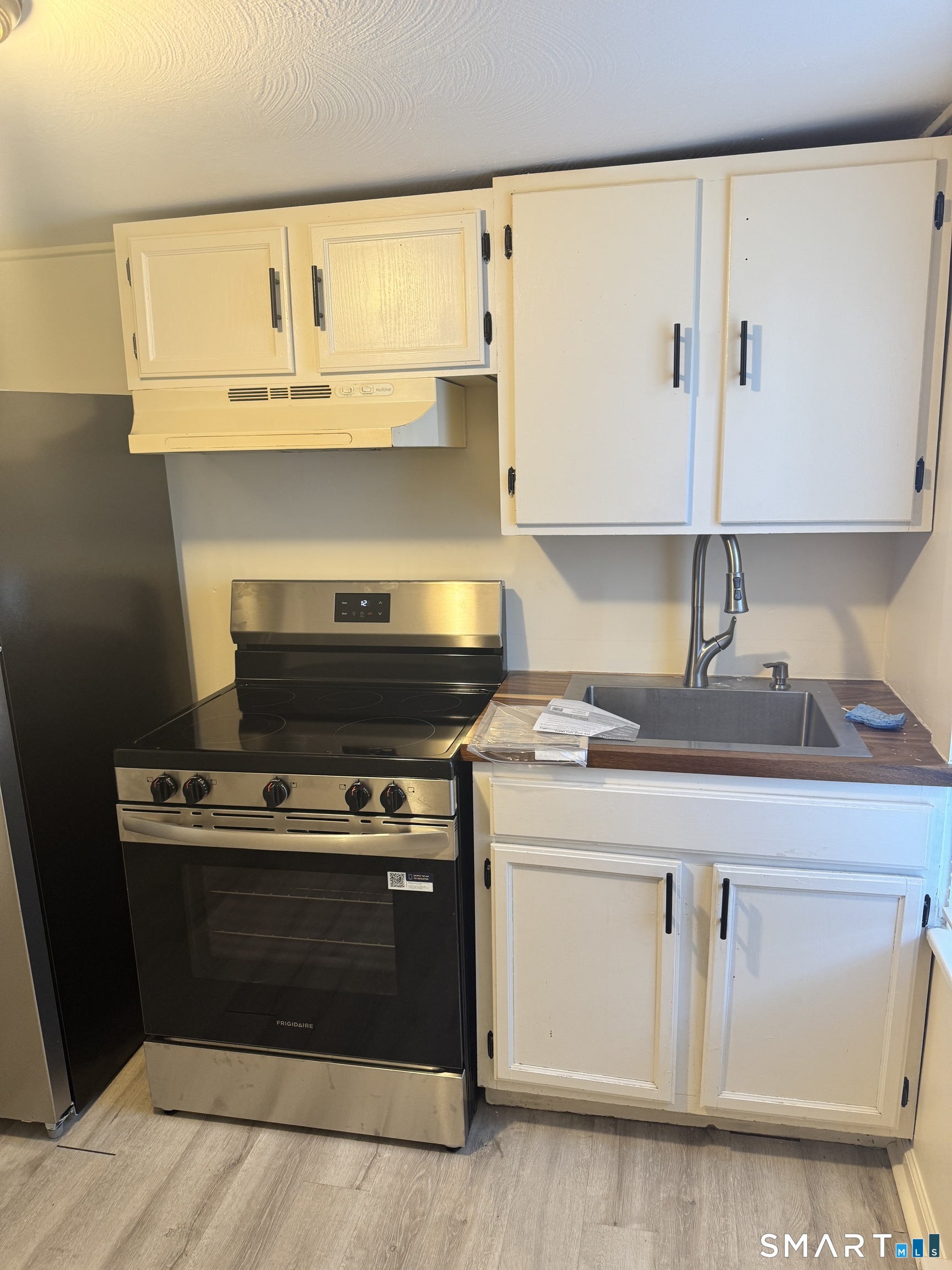 55 Spring Street, Unit B Enfield, CT 06082 - Photo 1 of 13