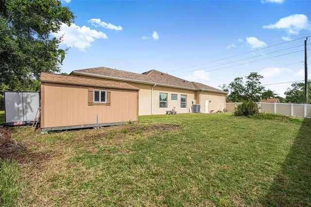 $477,000 | 1 Woodbury Drive, Palm Coast, FL 32164