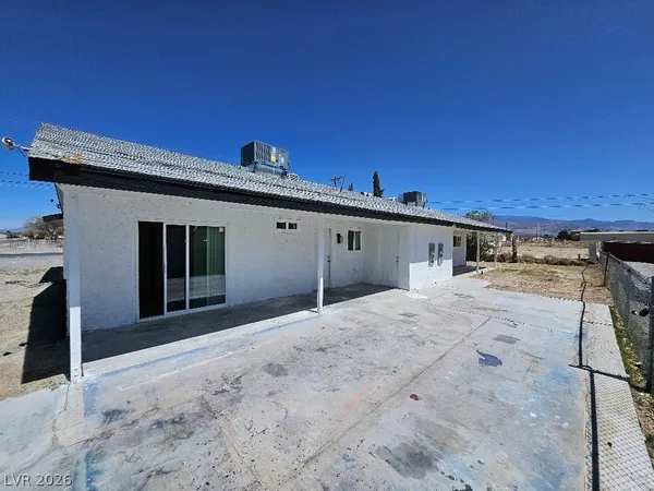 $1,395 | 1083 East Calvada Boulevard, Unit B, Pahrump, NV 89048