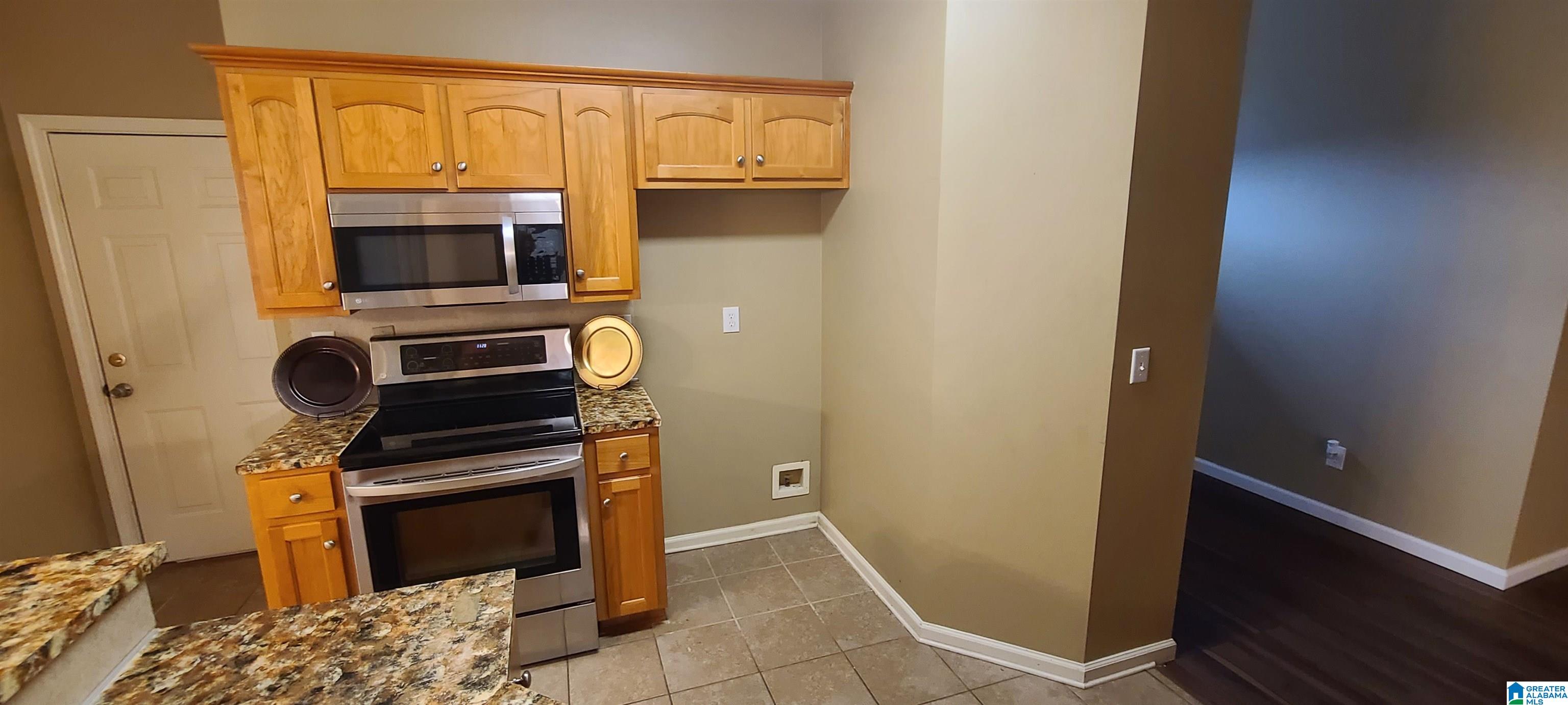 829 Daventry Lane Calera, AL 35040 - Photo 17 of 76