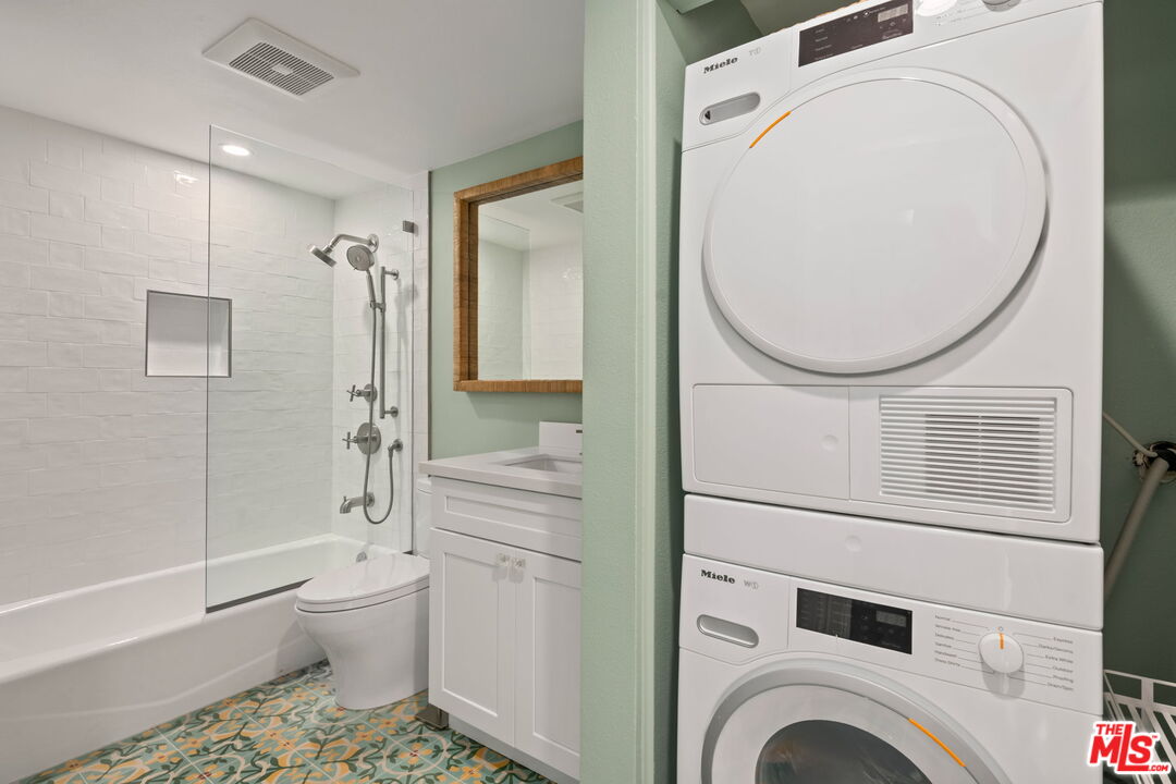 2920 Neilson Way, Unit 303 Santa Monica, CA 90405 - Photo 24 of 34