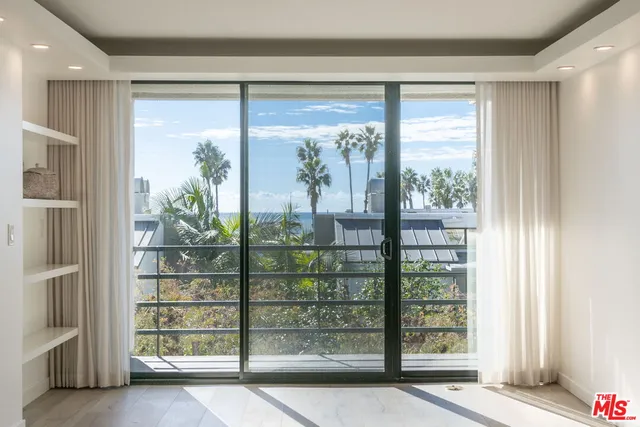 $8,900 | 2920 Neilson Way, Unit 303, Santa Monica, CA 90405