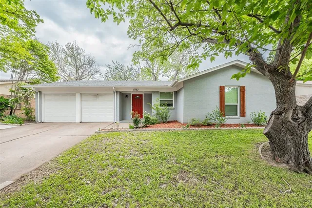 $1,900 | 5753 Saramac Drive, Watauga, TX 76148