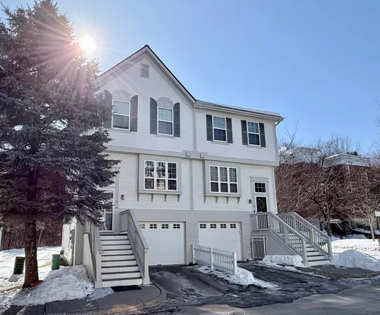 $384,900 | 2680 Hartford Avenue, Unit 26, Hartford, VT 05001