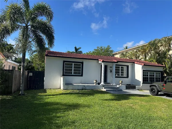 $4,000 | 1422 Wiley Street, Hollywood, FL 33020
