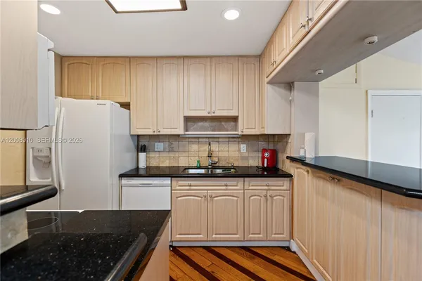 $4,000 | 1422 Wiley Street, Hollywood, FL 33020