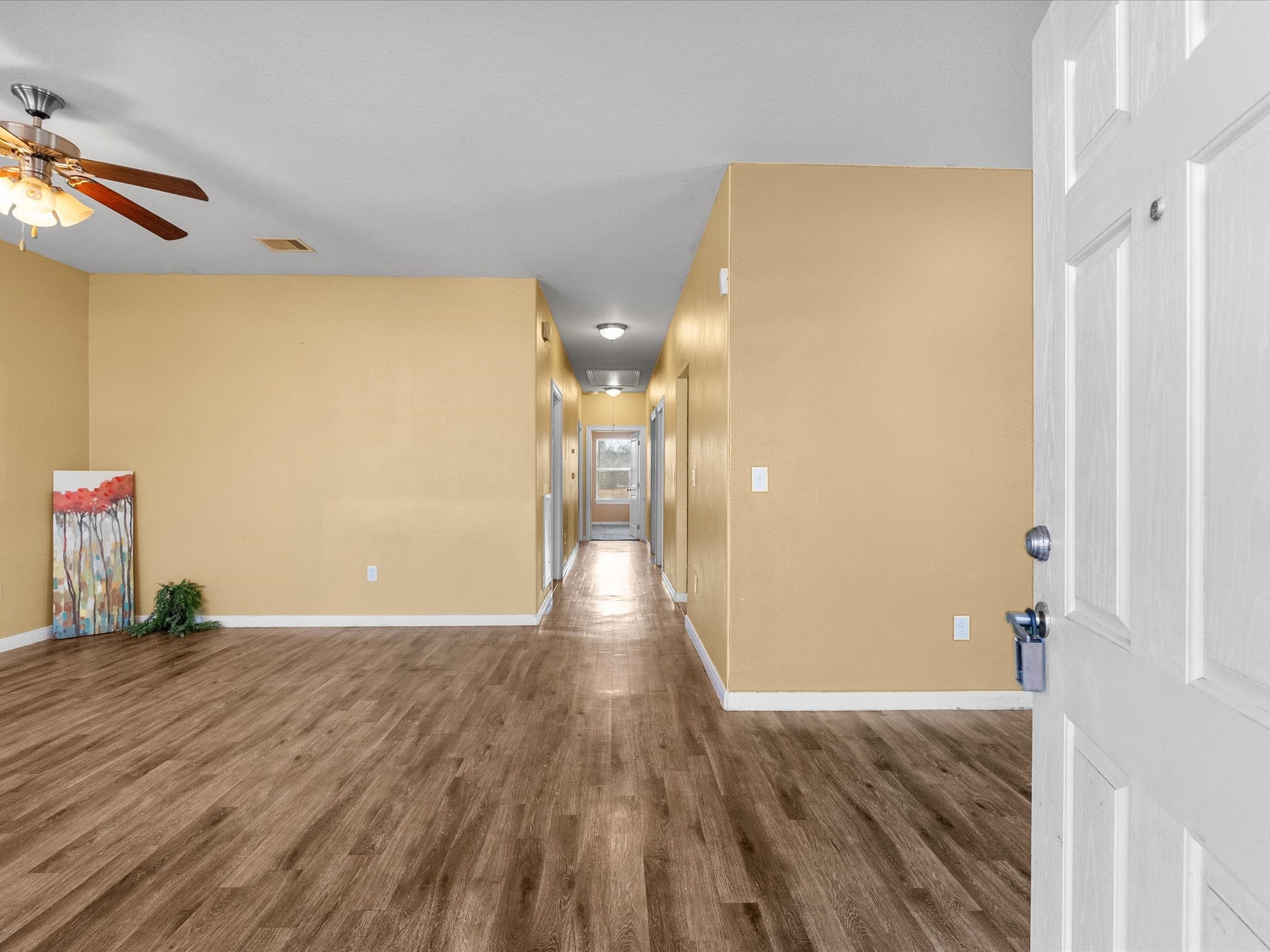 2105 Howell Avenue La Marque, TX 77568 - Photo 4 of 19 Entrance to house