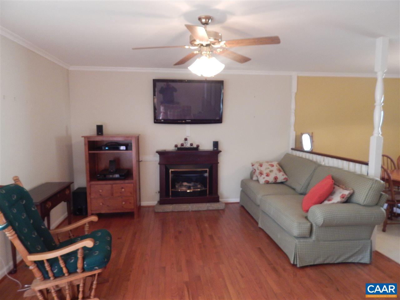 14 East Point Road Palmyra, VA 22963 - Photo 6 of 19 a living room with furniture and a fireplace