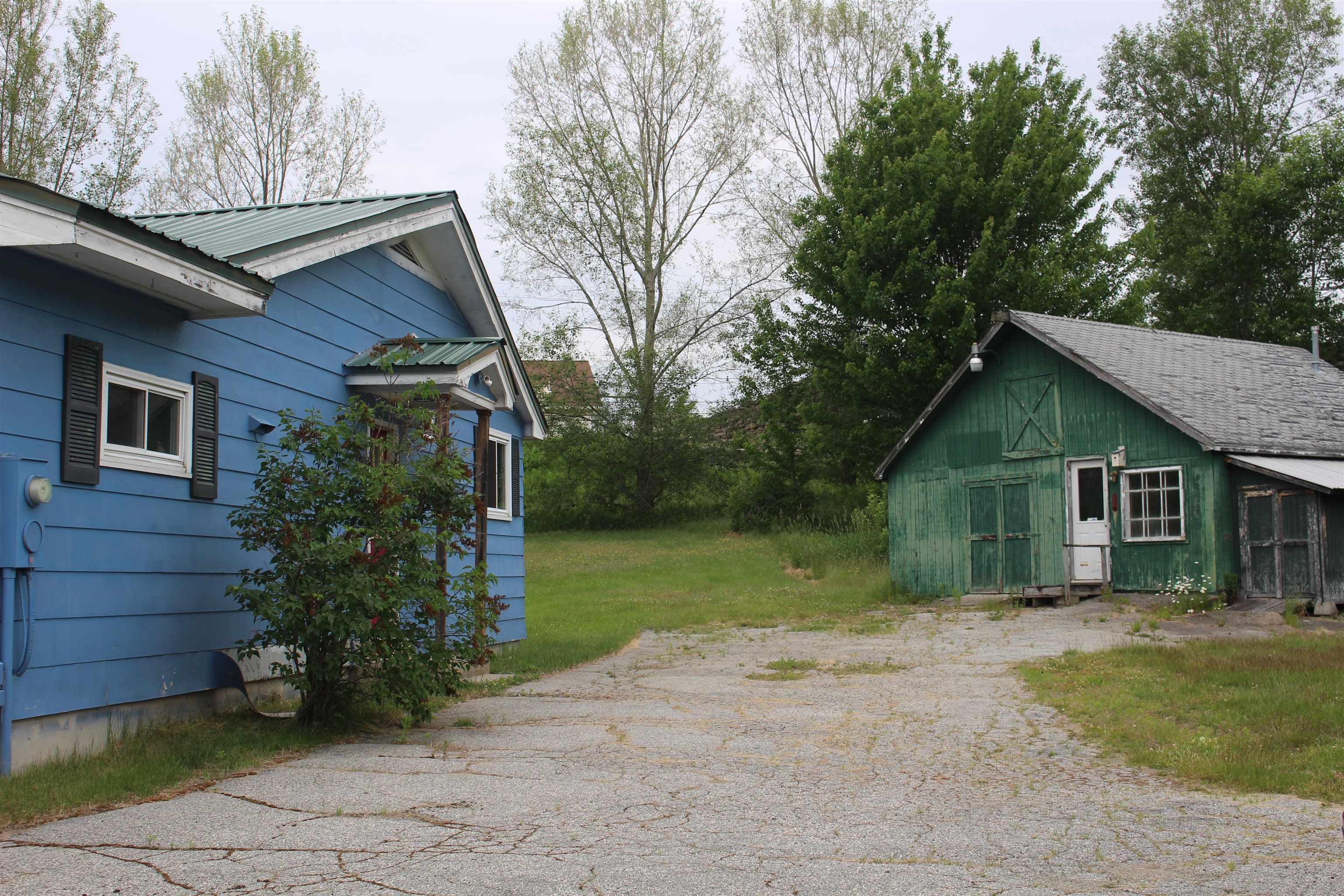 88 Lancaster Road Whitefield, NH 03598 - Photo 10 of 17