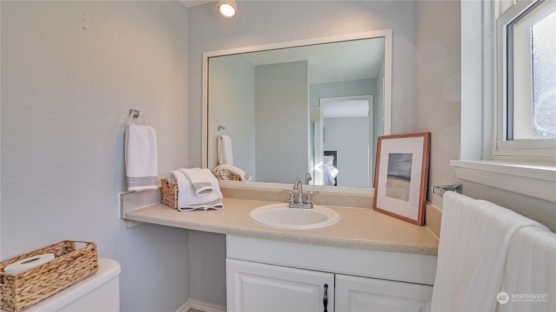 17333 158th Avenue Southeast Renton, WA 98058 - Photo 18 of 38 Gallery Image 18