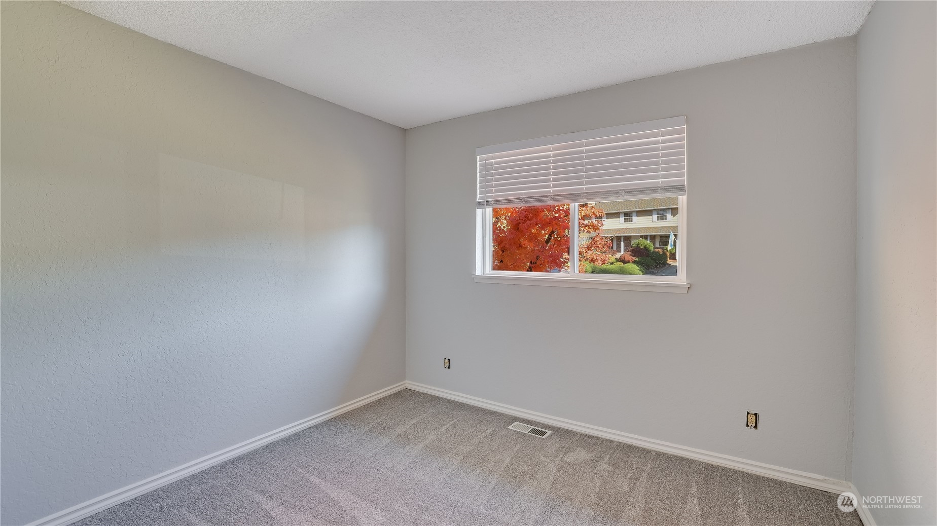 17333 158th Avenue Southeast Renton, WA 98058 - Photo 20 of 38 Gallery Image 20