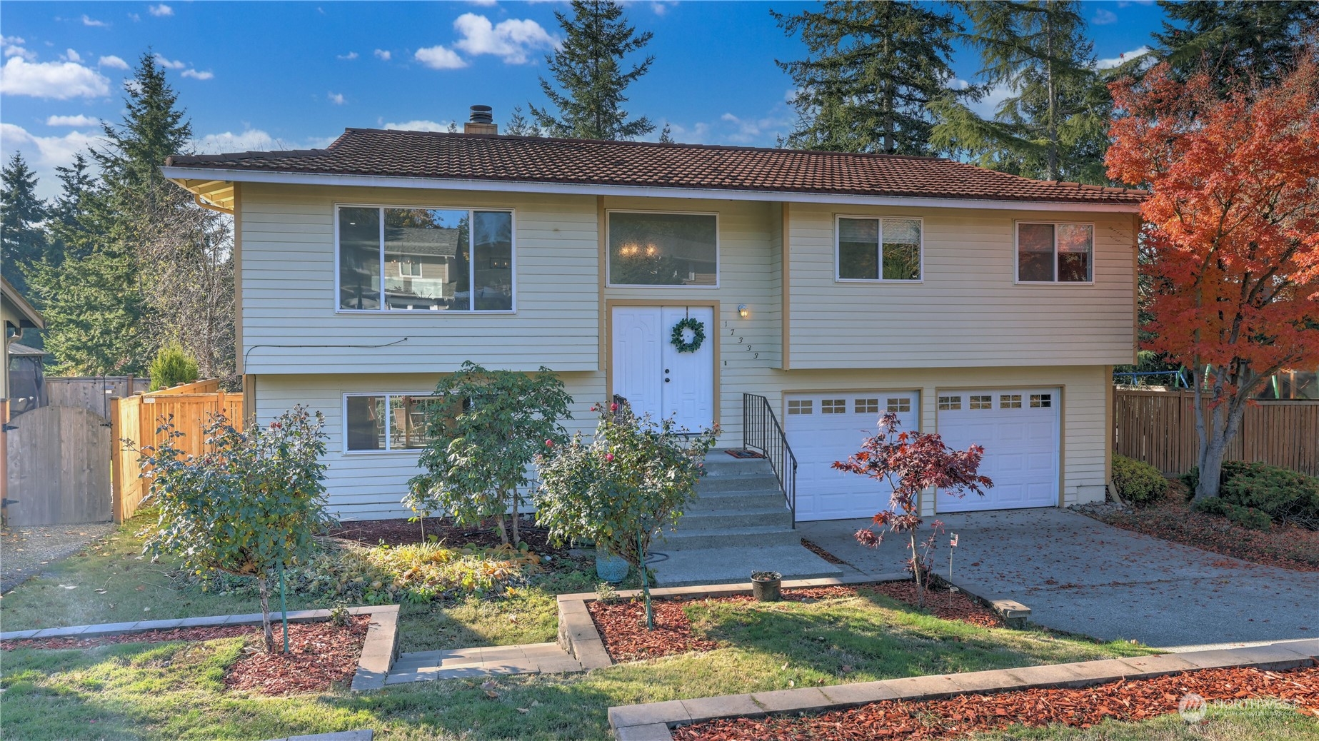 17333 158th Avenue Southeast Renton, WA 98058 - Photo 2 of 38 Gallery Image 2