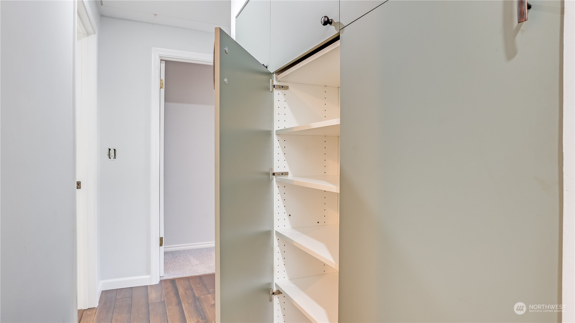 17333 158th Avenue Southeast Renton, WA 98058 - Photo 23 of 38 Gallery Image 23