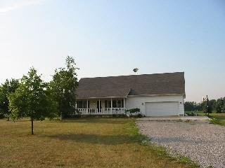 3134 Swartz Road La Salle, MI 48145 - Photo 1 of 7 739311.JPG