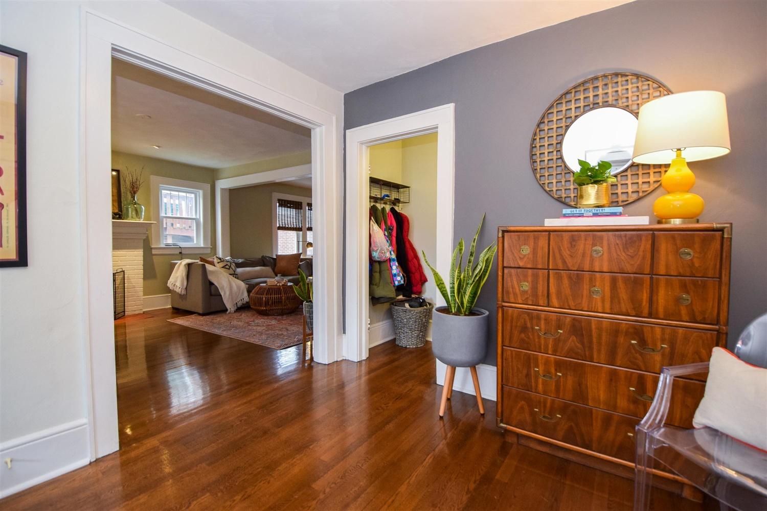 1733 Arlington Road Southwest Roanoke, VA 24015 - Photo 3 of 30 03-Photo-3