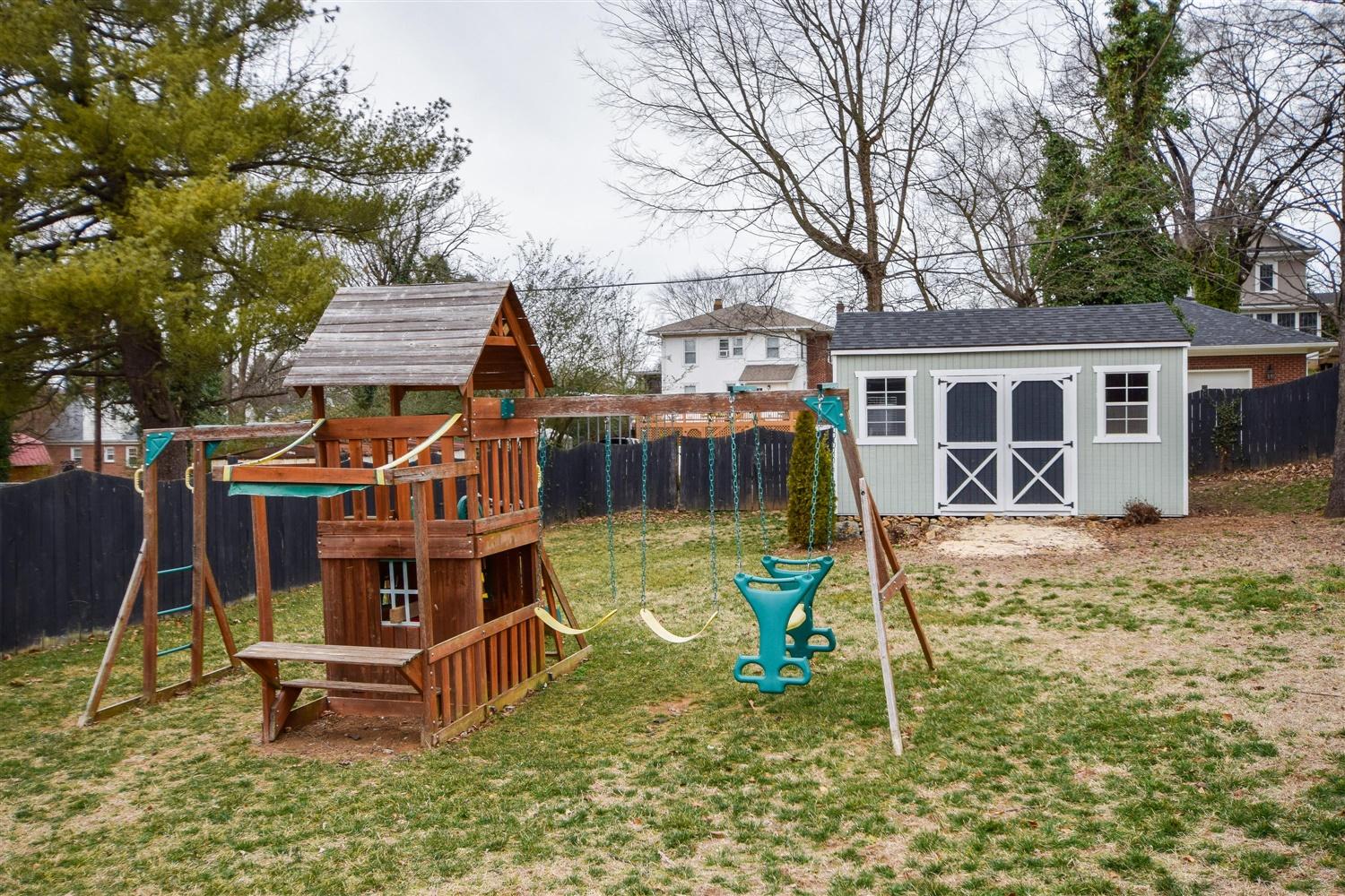 1733 Arlington Road Southwest Roanoke, VA 24015 - Photo 29 of 30 29-Photo-29