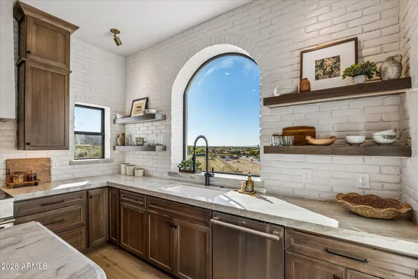 $1,585,000 | 3731 East Fawn Drive, Phoenix, AZ 85042