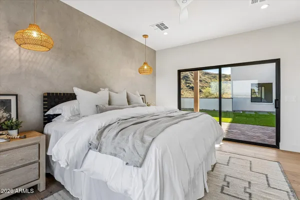 $1,585,000 | 3731 East Fawn Drive, Phoenix, AZ 85042