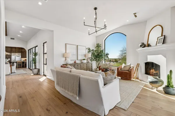 $1,585,000 | 3731 East Fawn Drive, Phoenix, AZ 85042