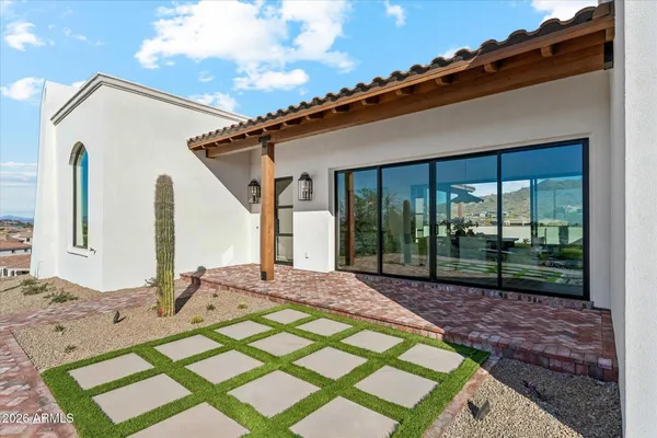 $1,585,000 | 3731 East Fawn Drive, Phoenix, AZ 85042