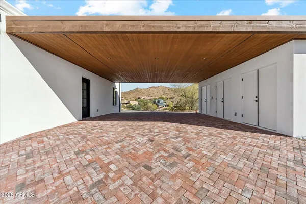 $1,585,000 | 3731 East Fawn Drive, Phoenix, AZ 85042