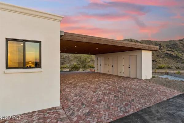 $1,585,000 | 3731 East Fawn Drive, Phoenix, AZ 85042