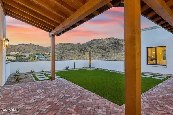 $1,585,000 | 3731 East Fawn Drive, Phoenix, AZ 85042