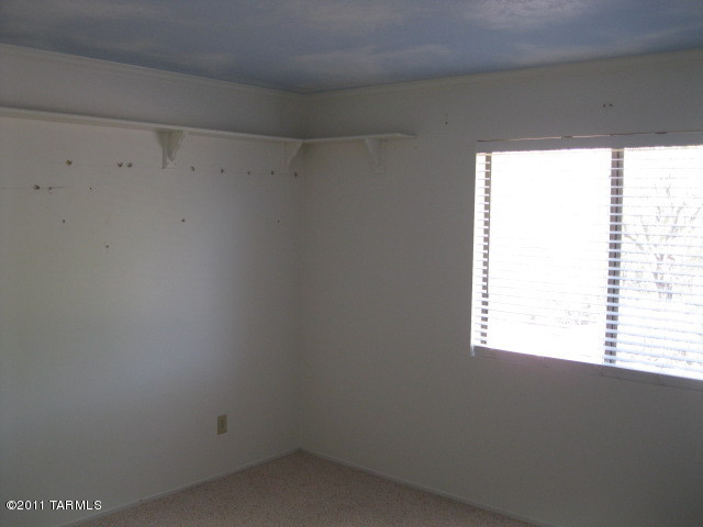 10814 East Limberlost Road Tucson, AZ 85749 - Photo 7 of 15